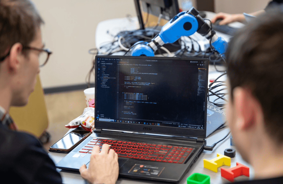 Deux nouvelles formations pour se positionner au cœur des innovations en intelligence artificielle